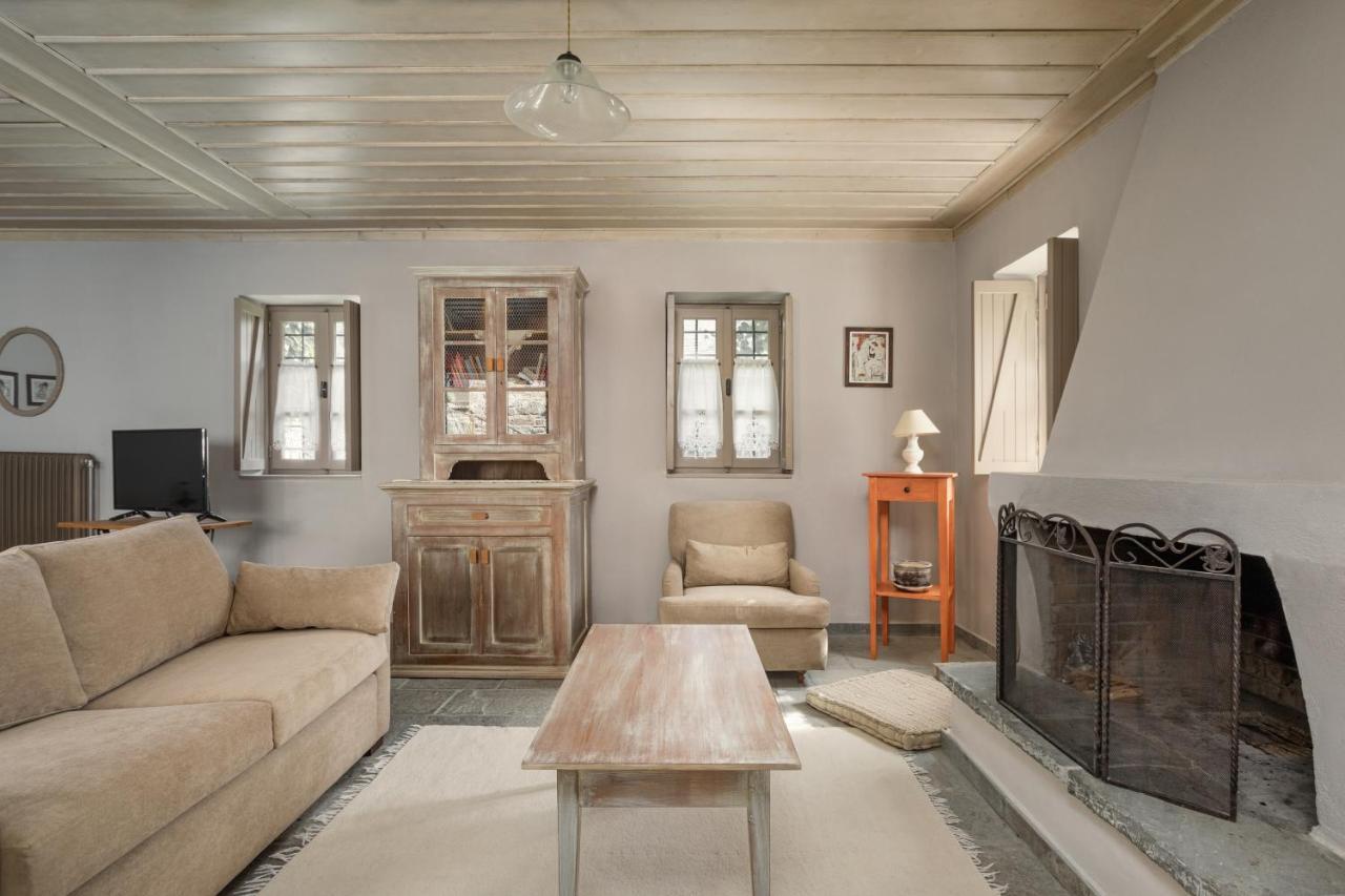 Avragonio Otel Papingo Dış mekan fotoğraf